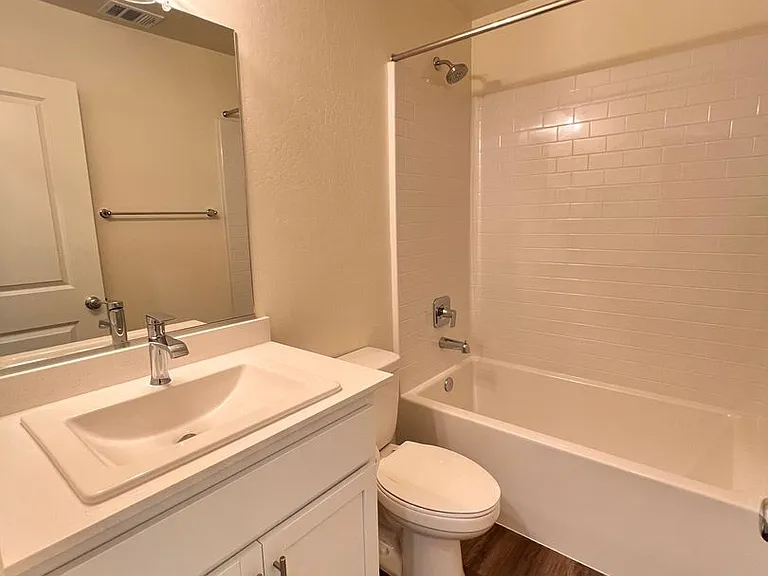8603 Lunascape Ave — Photo 15