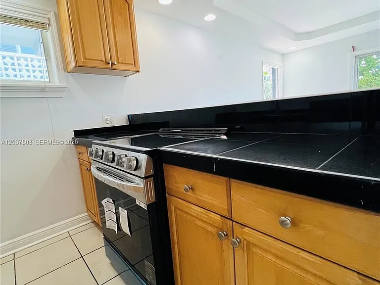 2033 Calais Dr #5 — Photo 9