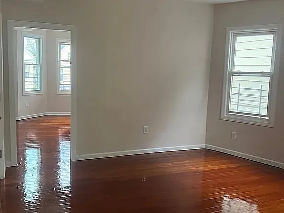 291 W Runyon St #B — Photo 14