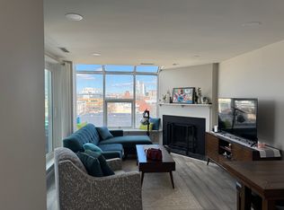 2 Chestnut St #PENTHOUSE 54, Cambridge, MA 02139