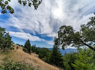 2660 Titlow Hill Rd, Blue Lake, CA 95525