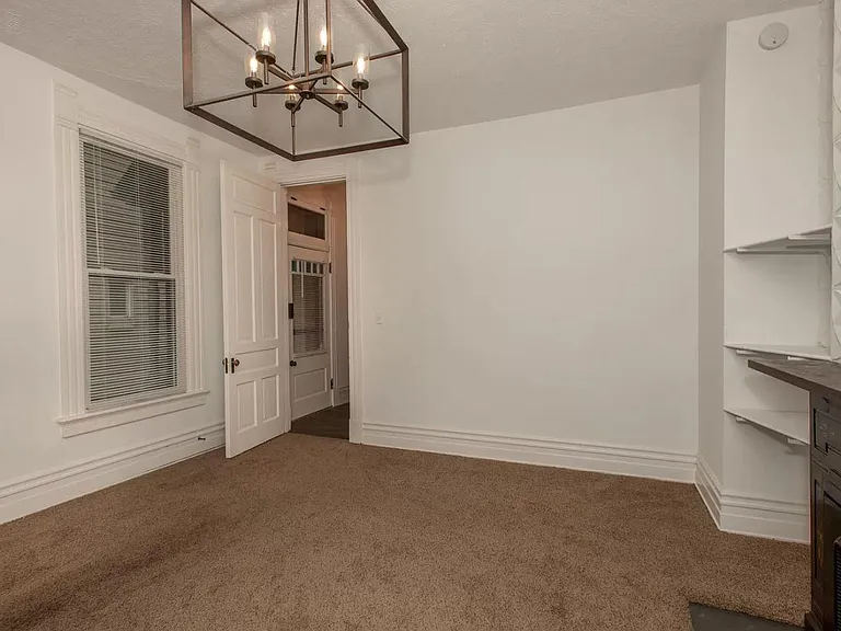 536 Lexington Ave #1 — Photo 18