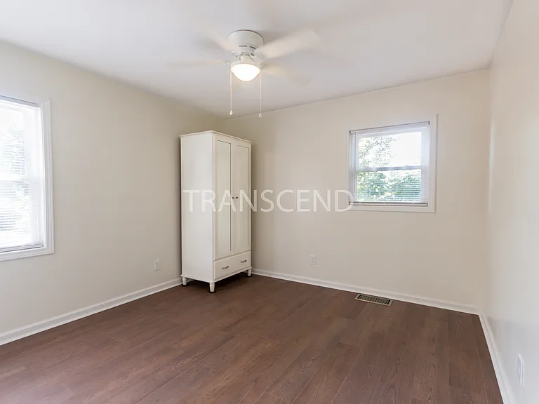 2042 Grange Dr SE — Photo 15
