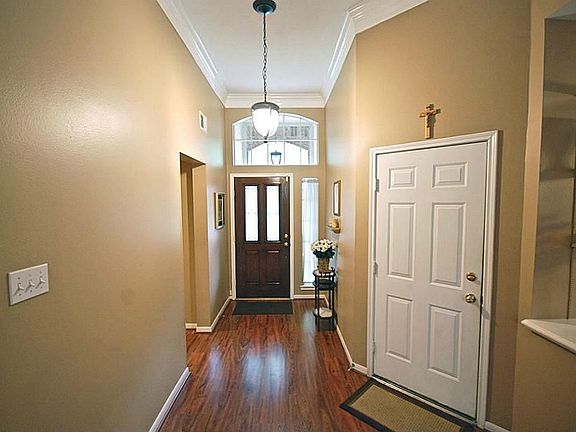 2nd image of 4510 Oak Valley Dr