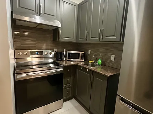 (undisclosed Address), Toronto, ON M4K 1P1