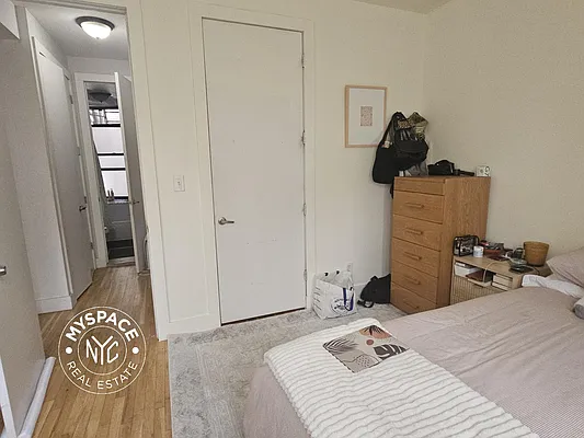 Bedroom, photo 4