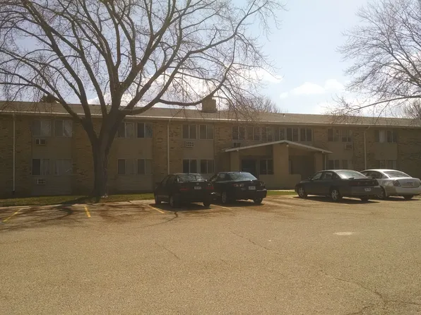 1563 Wildwood Rd #16, Whitewater, WI 53190