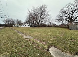 Maryland Ave, Lorain, OH 44052