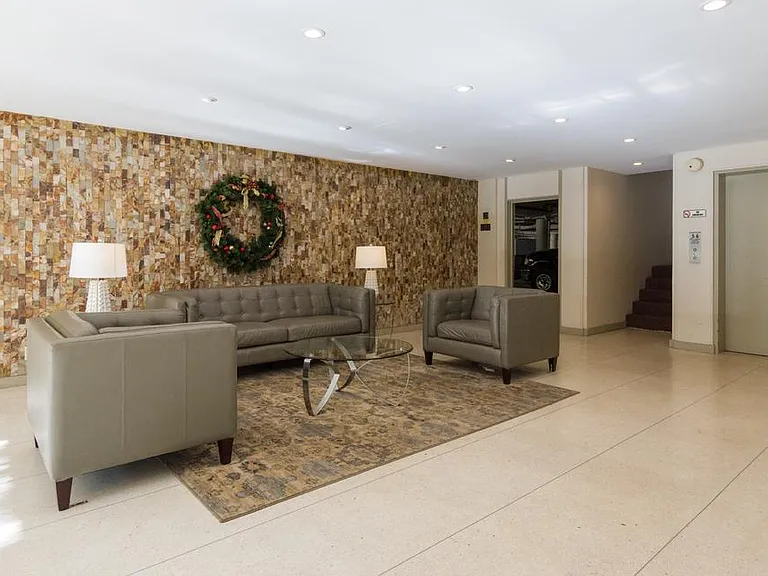 5625 Windsor Way #203 — Photo 31