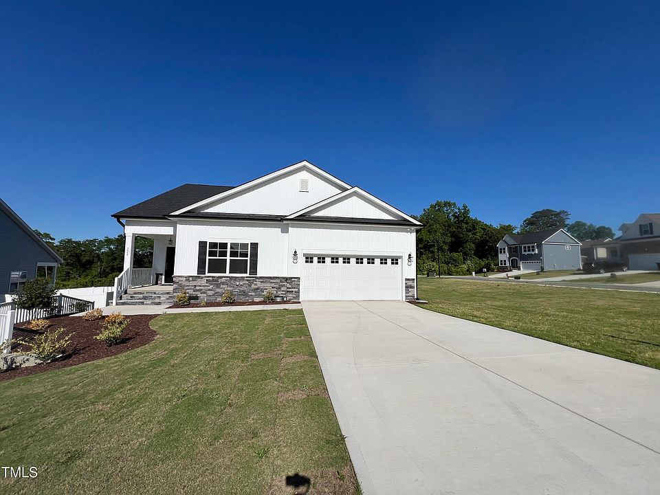 1st image of 228 Pecan Valley Way