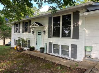 10850 Dennie Ct, Rolla, MO 65401