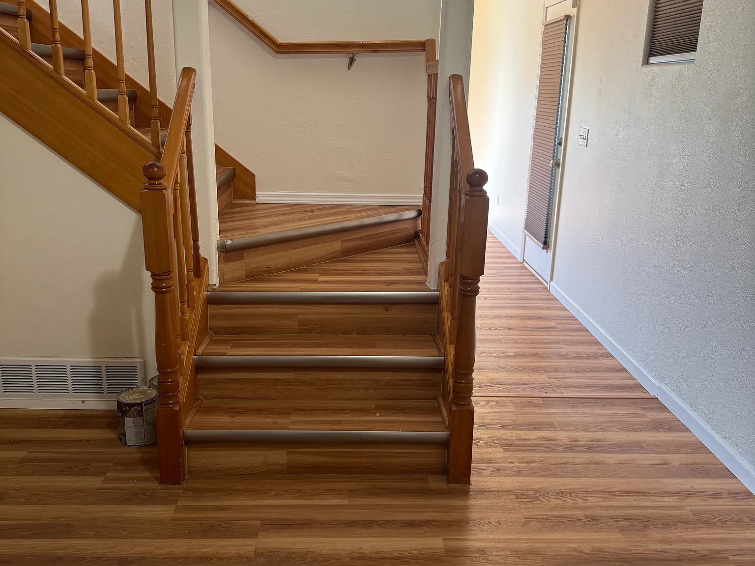 4 bed, 2.5 bath, 2903 sqft, $3,995 — Photo 2
