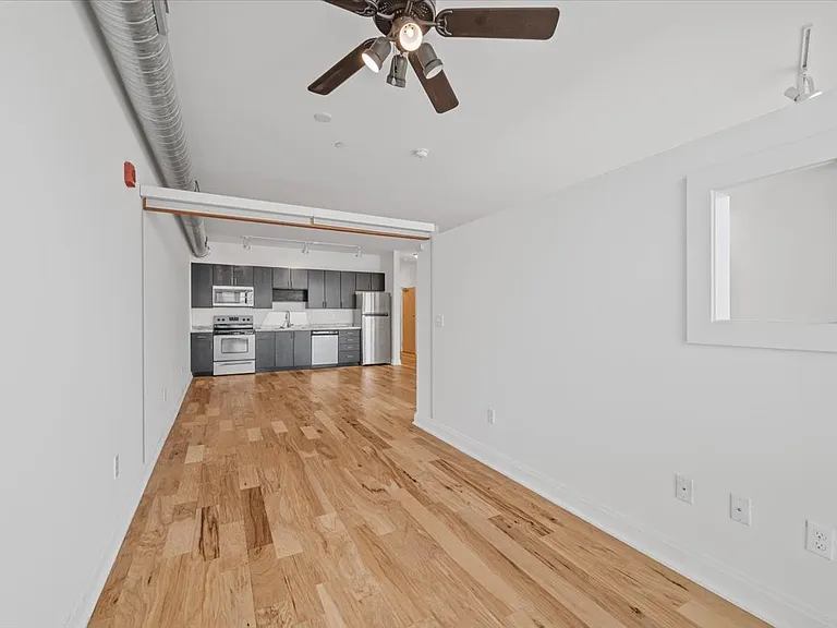 219 Carron St #102 — Photo 6