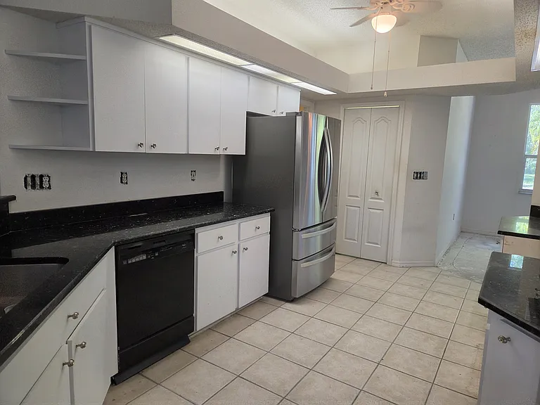 3037 Ohara Dr — Photo 4