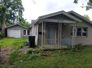 1420 E Decatur St, Decatur, IL 62521