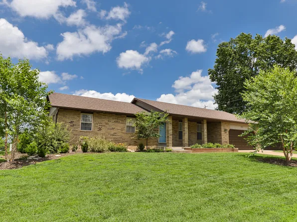 1341 W Pine Street, Bolivar, MO 65613