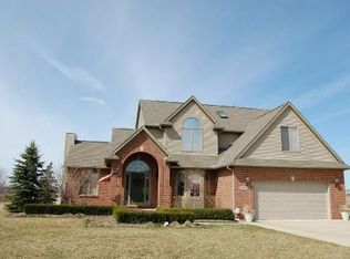 8248 Jack Pine Dr, Ypsilanti, MI 48197