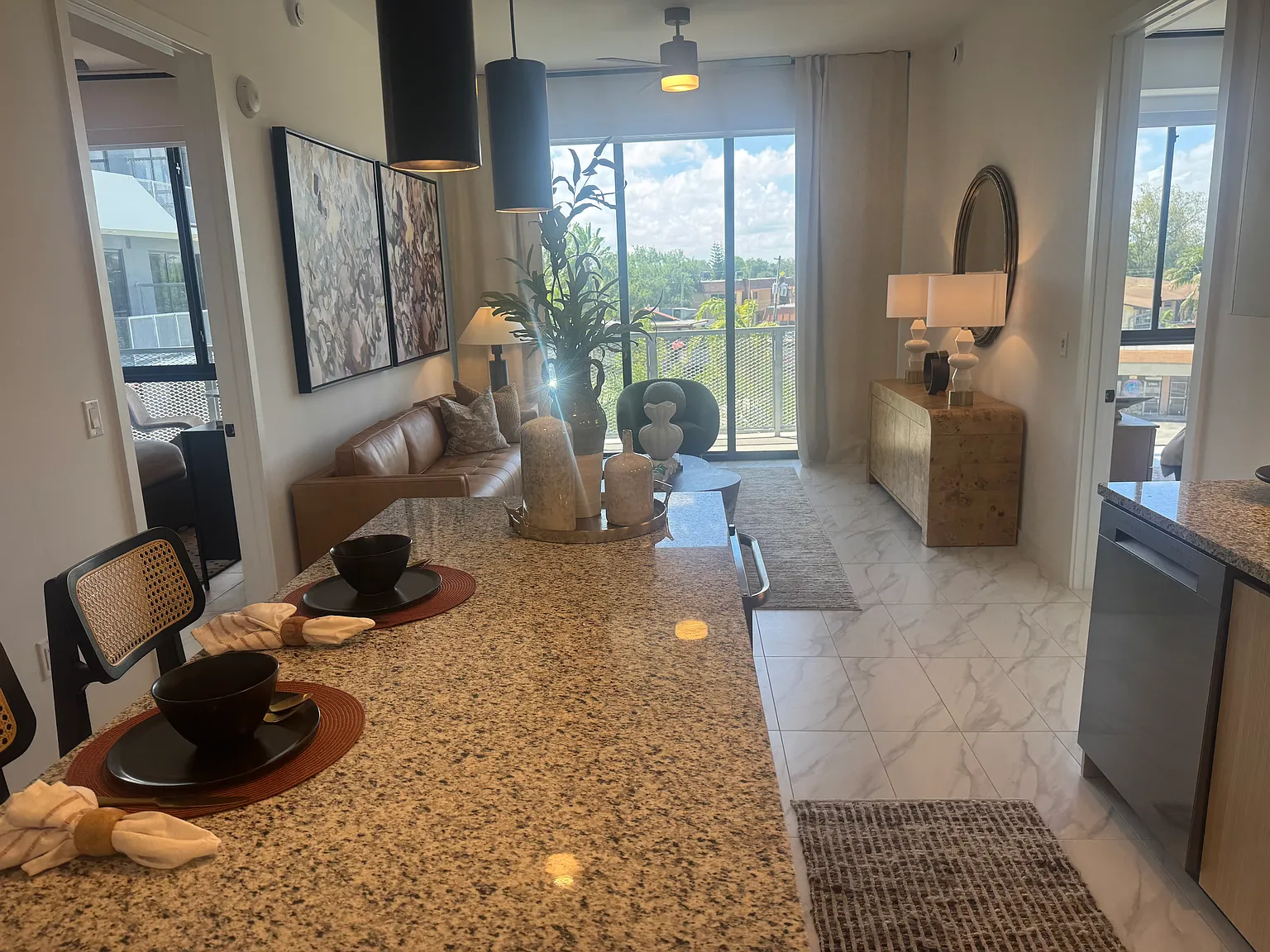 1 bed, 687 sqft, $2,152 — Photo 1