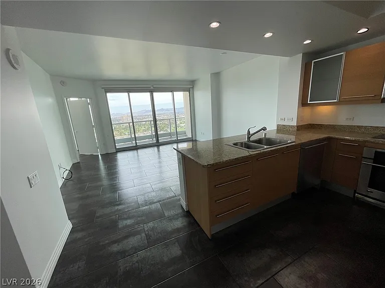322 Karen Ave #2805 — Photo 17