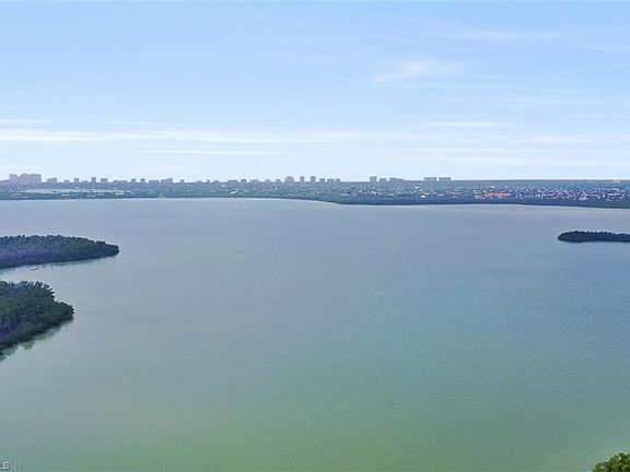 3rd image of 337 Vintage Bay Dr Unit 13