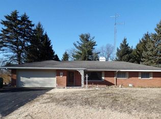 19181 Montrose Dr, South Bend, IN 46614