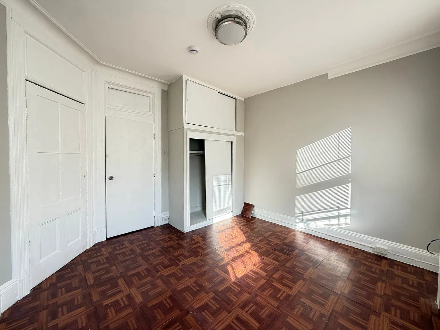 700A 22nd St — Photo 3