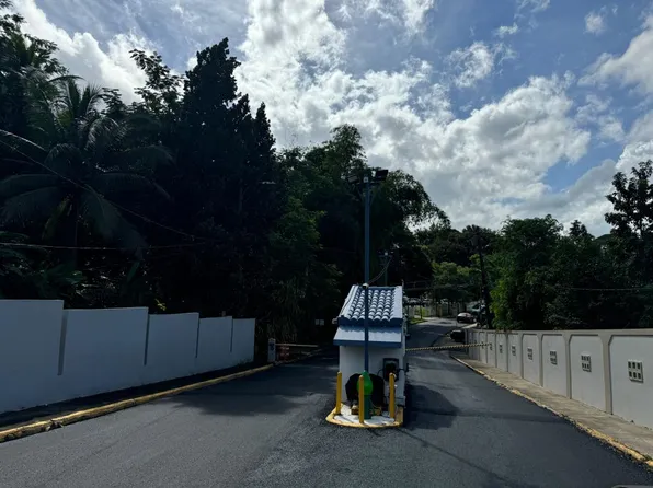 1 Calle Santa Anastacia, San Juan, PR 00926