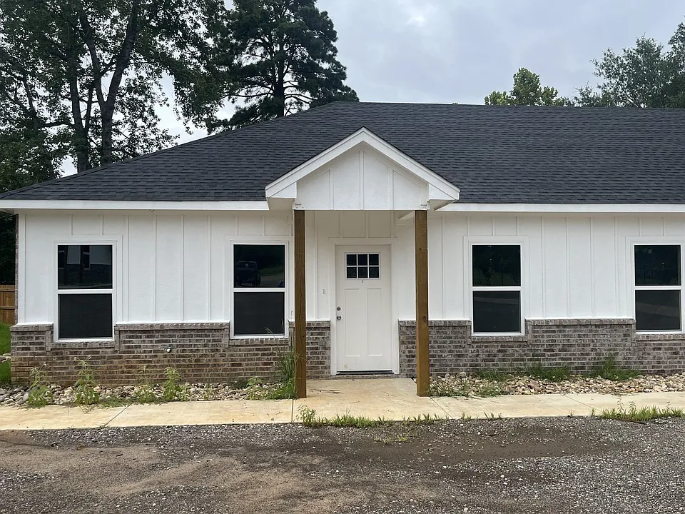 10029 Highway 64 E #1