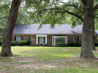 7423 Lazy Acres Rd, Pass Christian, MS 39571