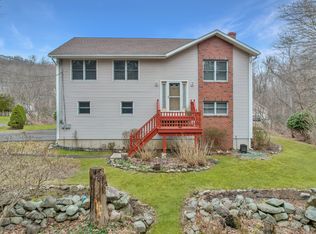 7 Mixville Rd, Prospect, CT 06712