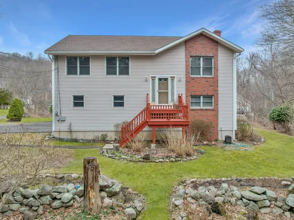 7 Mixville Road, Prospect, CT 06410