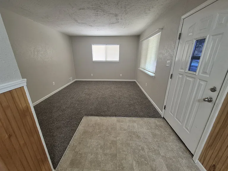11252 Ziegler St — Photo 11