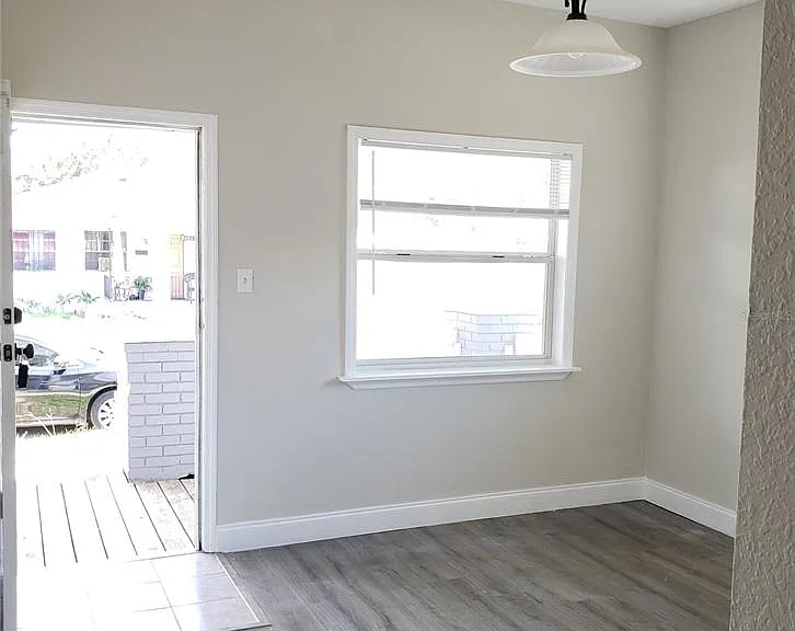 2403 Durham St #1 — Photo 4