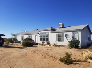60422 Stearman Rd, Landers, CA 92285