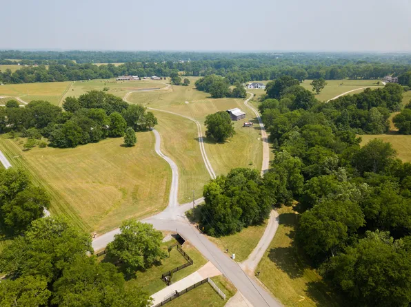 1003B Franklin Rd, Gallatin, TN 37066