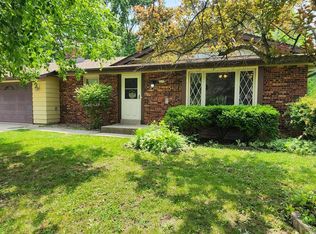 7715 S Manitowoc Ave, Oak Creek, WI 53154