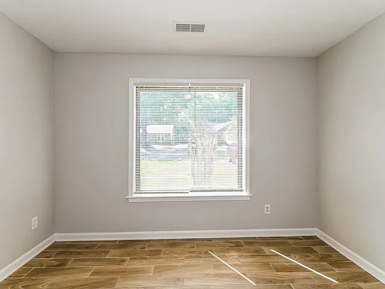 8182 Valley Ridge Trl — Photo 15