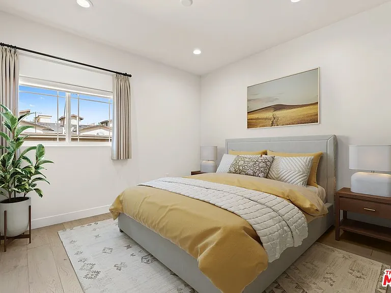 5019 Maplewood Ave #101 — Photo 4
