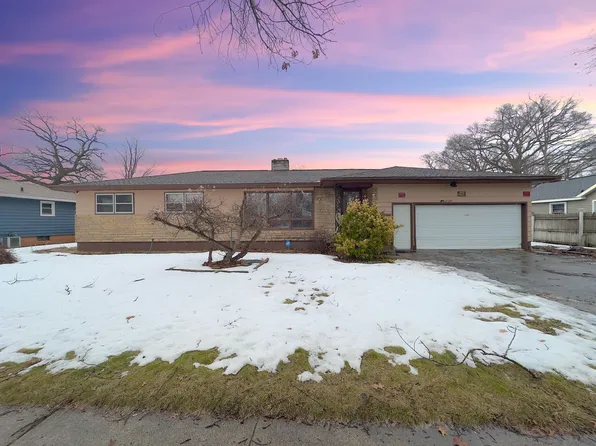 2120 Riordan St, Muskegon Heights, MI 49444