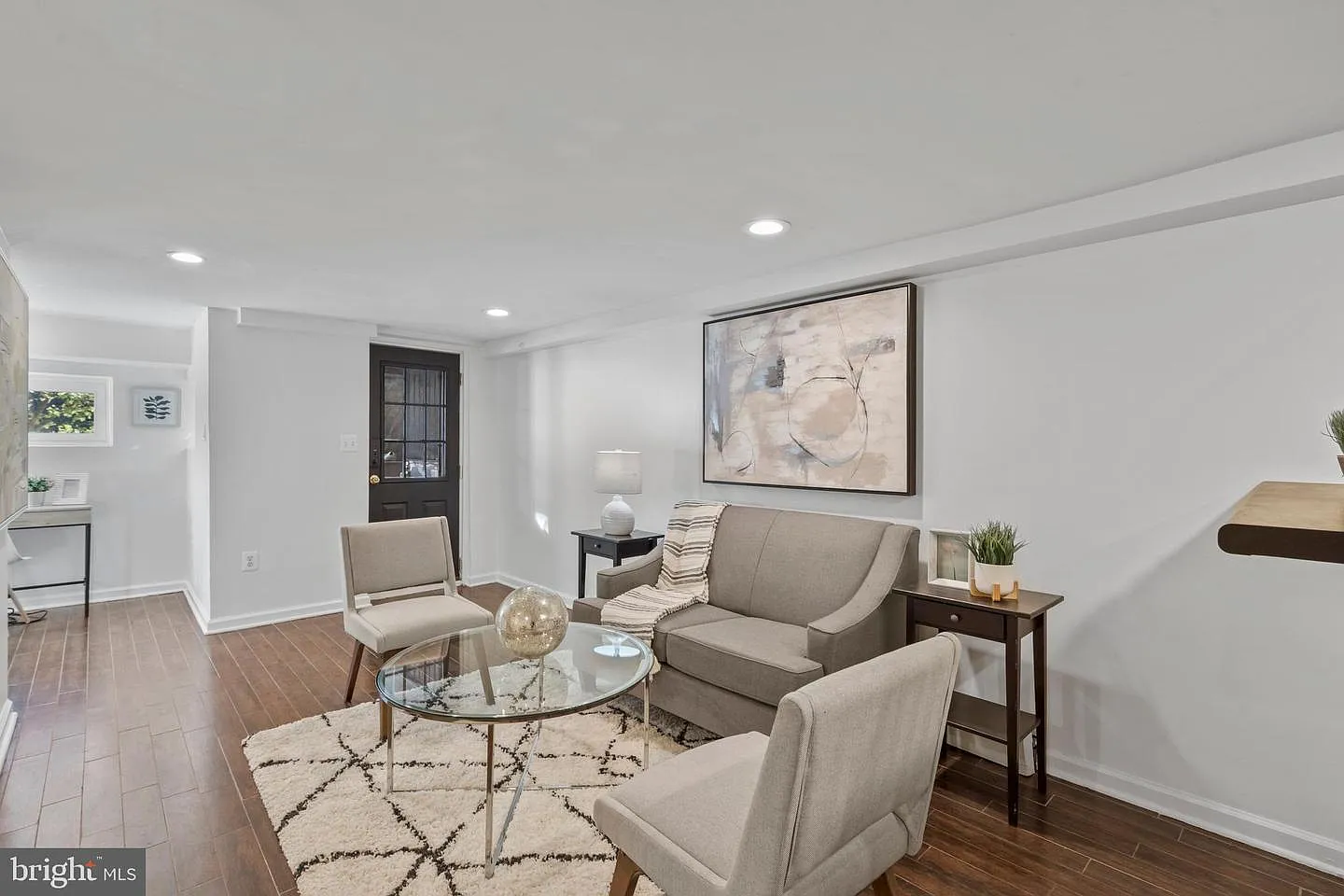 739 Fairmont St NW — Photo 3