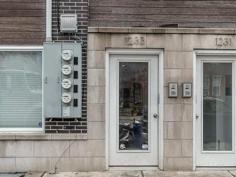 1233 N 2nd St #B — Photo 16