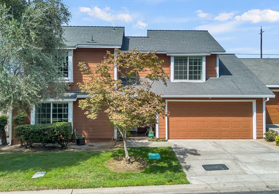 1st image of 33 Coyle Creek Cir