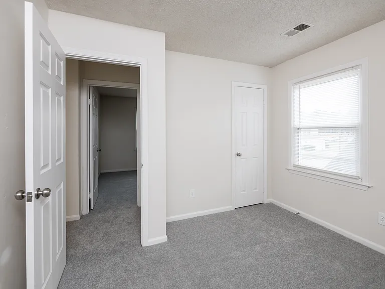 4164 Ohare Dr — Photo 3