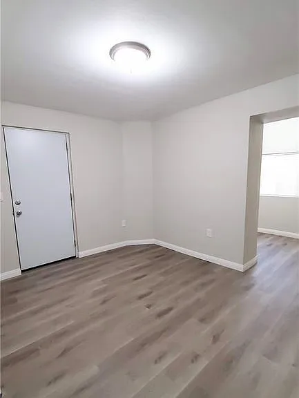 21786 Cottonwood Ave #B — Photo 7