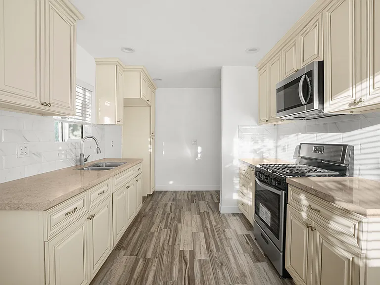 813 S Parton St — Photo 8