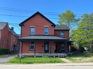 392 Isabella St, Pembroke, ON K8A5T5