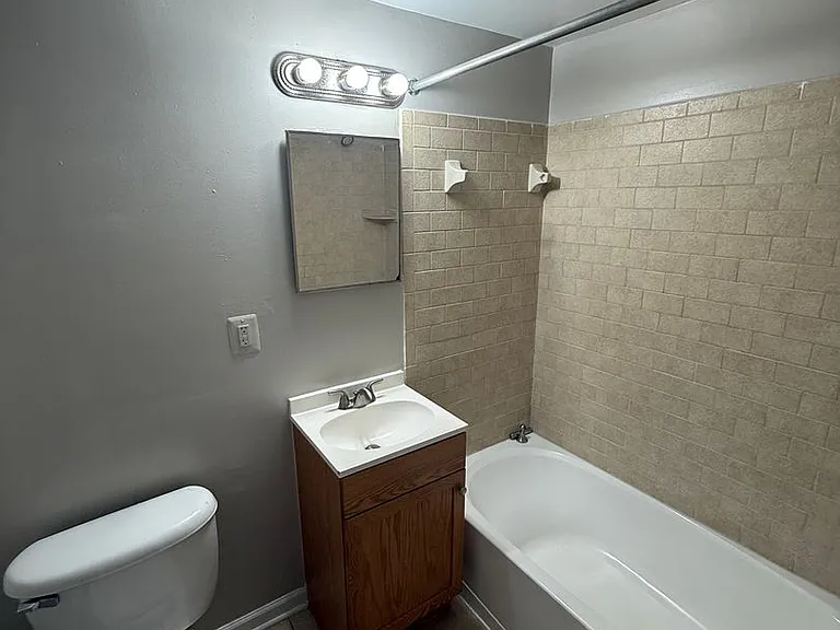 3105 Naylor Rd SE #104 — Photo 5