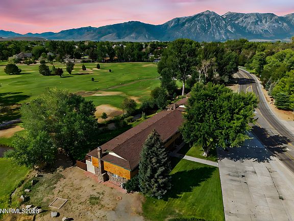 3rd image of 1051 Riverview Dr