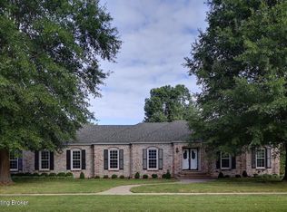 8701 Glen Pointe Rd, Broeck Pointe, KY 40241