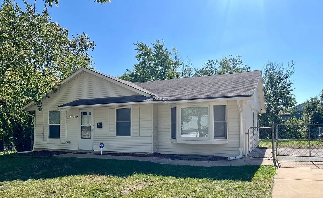 4707 Lee Ct — Photo 2